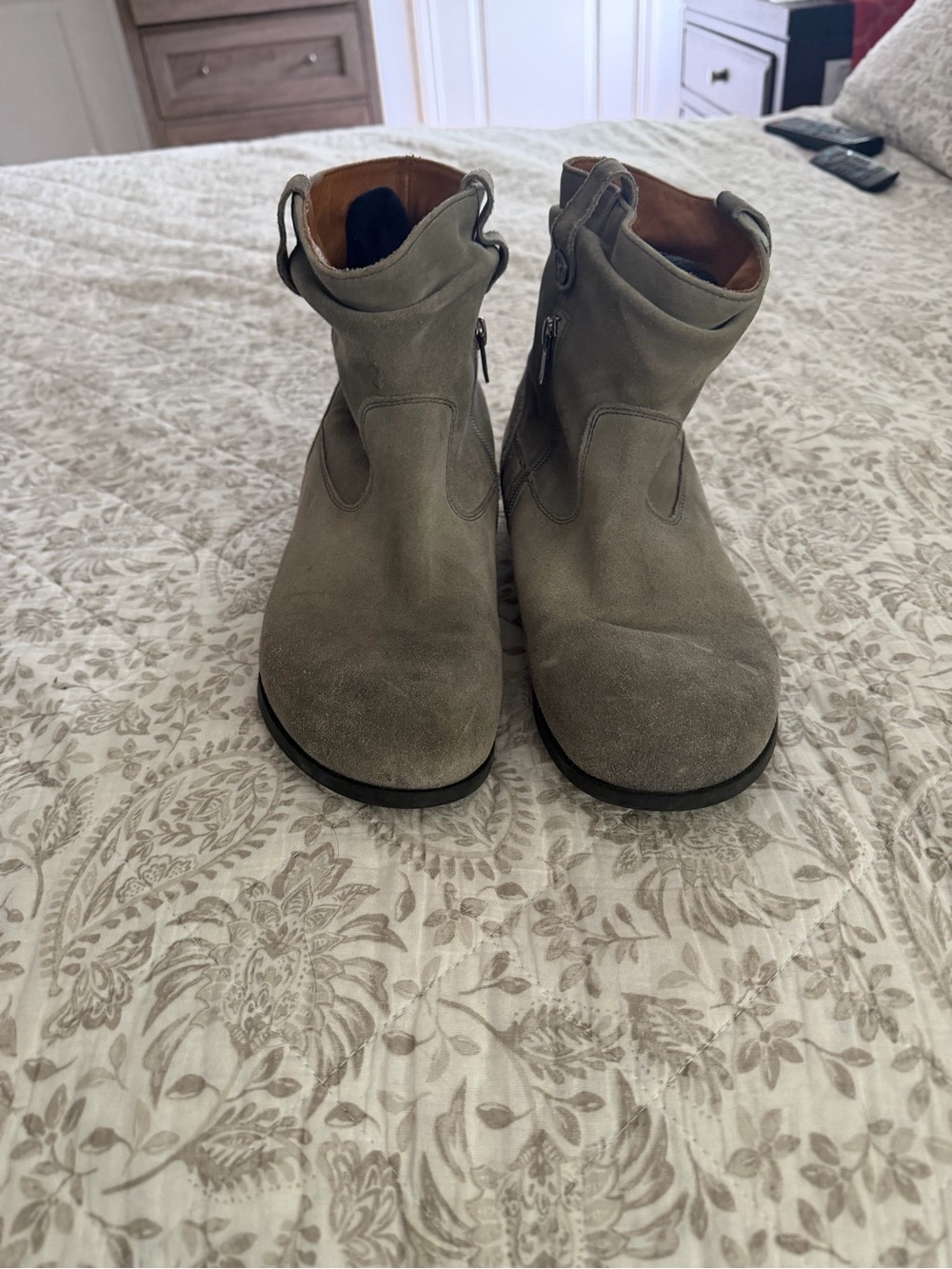 Womens Birkenstock Sarnia Boot in Suede